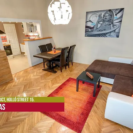 Little Americas Metropolitan Apartments *