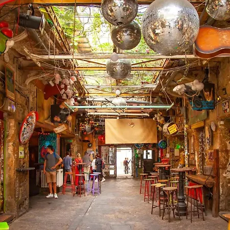 Little Americas Metropolitan Apartments Apartment