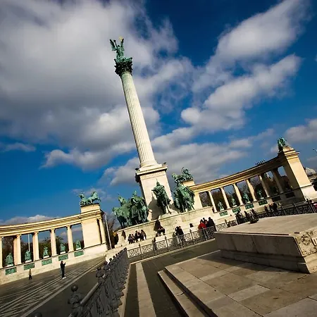 Apartment Little Americas Metropolitan Apartments